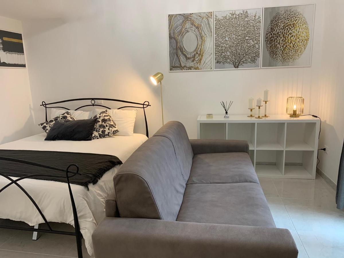 Luxury Apartment In Rome Countryside - Francigena Campagnano Di Roma Exteriör bild